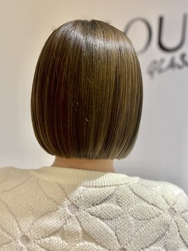 カルゥグラッシー(KALOU glassi) ミニボブ＊オリーブ【荒みずほ】