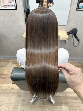 リベストバイジェービー 稲毛(li best. byjb) ホワイトグレージュ/チェリーブラウン/ミニウルフ[稲毛/稲毛駅]