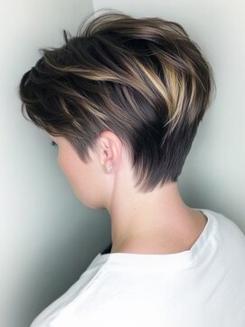 アルトリスト(Altruist Aging×HAIR&SPA) ★ダークアッシュ大人ガーリーボブ着物似合わせカット/髪質改善