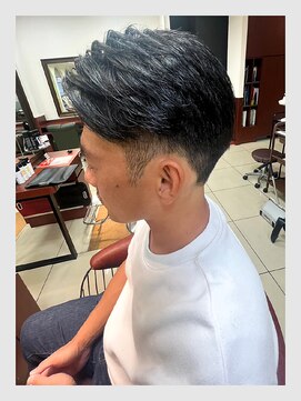 クリアオム 春日部(CLEAR homme) メンズ さわやかツーブロックショートスタイル アップバング