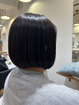 ジーナ(ZINA) 前下がりやわらかボブ