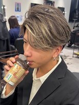 キング 楠葉店(K!ng)&nbsp;波巻きツイストスパイラルパーマ/フェザーパーマ/眉毛/メンズ