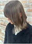 シルバーベージュのハイトーンカラー