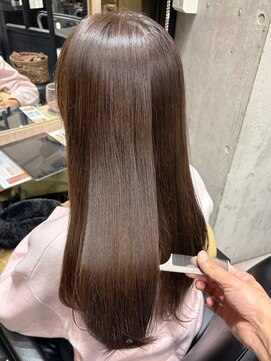 ディーエックス ウエスト(Dxxxx WEST) 透明感グレージュカラー［韓国/顔周りカット/イルミナカラー］