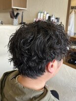 グロウアップバイトゥエンティーフォー 稲葉(glow up by24) ラフ動きのメンズナチュラルパーマ