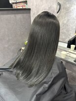 ネームレス 心斎橋(nameless)&nbsp;ブリーチなしオリーブグレー×髪質改善カラー 艶ロング 心斎橋
