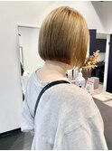 ショートボブミディアム酸性ストレート黒髪艶髪