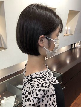 ビーチリゾート 自由が丘(Beach Resort) 【Beach】 ぶつ切りボブ/グレイアッシュ/暗髪