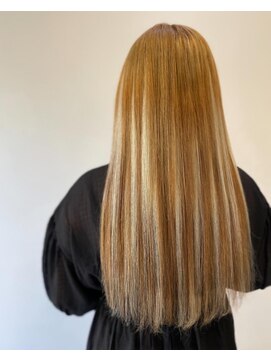 フツーロ 栄(FUTURO) #ギャル#ハイライト#バレイヤージュ#名古屋#20代