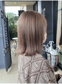 ミルクティーベージュ