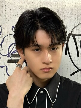 エルマーク 梅田(L-MARK) センターパートニュアンスパーマ韓国カルマパーマコンマヘア