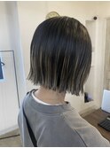 切りっぱなしボブ×デザインカラー