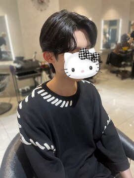 ユーフォリア 池袋東口駅前店(Euphoria) 【Euphoria池袋/wakana】毛流れセンターパート ダウンパーマ