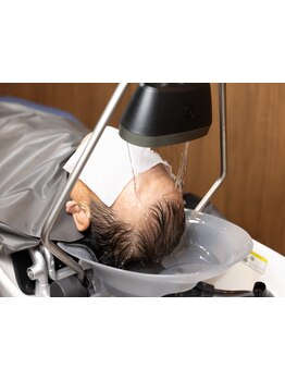 【最新設備】オートシャンプーや頭浸浴スパで極上の癒しを体感！