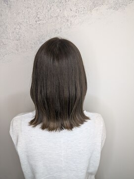 透明感アッシュベージュ