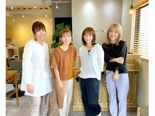 スタッフは全員女性スタイリストです♪