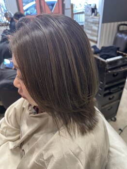 ヘアメイク エクルール(HairMake equroole)の写真/【駅徒歩30秒】オレンジが基調のカフェ風ヘアサロンです！