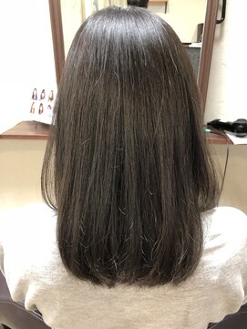 グロウ(glow. hair&design) うる艶ストレート