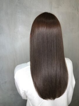 アンダーバーホワイトモデ 河内長野(_WHITE mode) ☆　似合わせカット　大人かわいい　千代田×河内長野