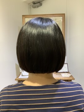 ユーネリー(U-NERY) 艶ボブスタイル