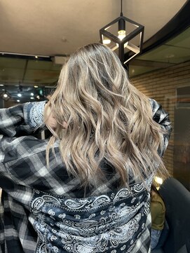 ラフ(LAFF) #黒髪#ボブルフ#ネビージュ#小顔#ワンレン