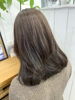 ベニス(VENICE)&nbsp;毛先ぷるぷるレイヤーカット