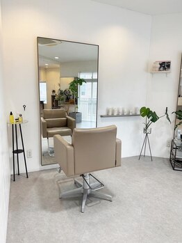 ラナイ ヘア メイク スペース(Lanai hair make space)の写真/女性スタイリストのみのマンツーマン施術◎一人ひとりに丁寧に向き合い、お悩み・ご要望に応えます！