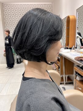 ピークアブー アヴェダ ギンザシックス(PEEK-A-BOO AVEDA GINZASIX) ボブひし形ショートボブ丸みボブ20代30代40代