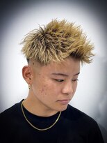 レイズ ルーツ 名古屋 名駅店(RAYS ROOTS) 名古屋ジェットモヒカンフェードカット短髪アップバングショート