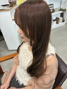 アン ファミーユ(en famille) あご下レイヤースタイル