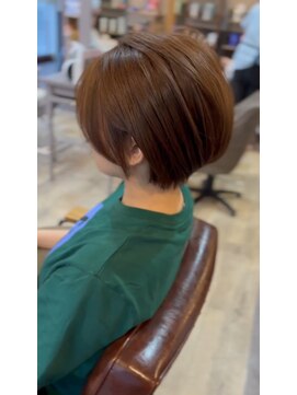 リープリング(Liebling) 「ショートボブ」でつくる、上品シンプルな魅力