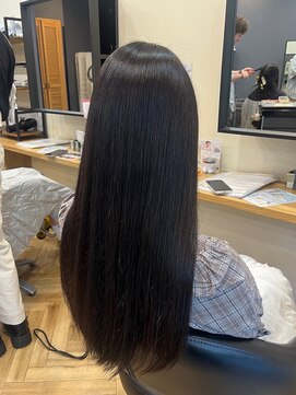 アルター(aL ter) 艶グレージュ［暗めカラー/グランマッシュ/デザイン］長野歌穂