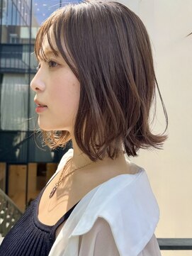 トルネード(TORNADO) シースルーバング 外ハネ レイヤー大人ボブ レイヤーカットA1016
