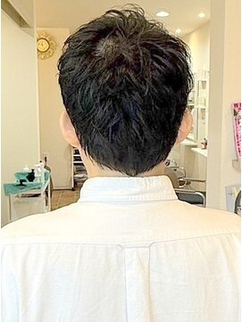 アウラ(AULA) 【53.メンズカット】白髪染め・縮毛矯正・顔剃りも人気