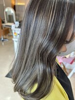 ジール(zeal)&nbsp;ハイライト　黒髪カタログ/クラゲヘアー/オリーブグレー