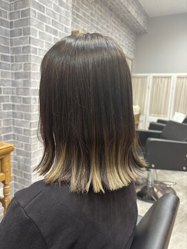 裾カラーで一目置かれるカラー♪