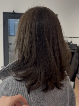 アーバン(URBAN.) オリーブベージュ×ミディアムレイヤー