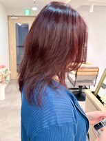 ミュラ(mulah)&nbsp;ミディアムレイヤーカット暖色カラー＊チェリーレッド艶カラー