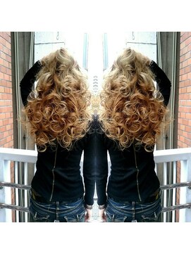 ピア ヘアーズ PIAA hair's ハイブリーチ