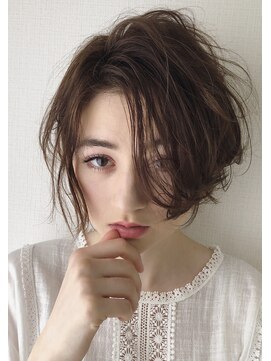 美容室 アモール(amor) ルーズ感のあるショートボブ