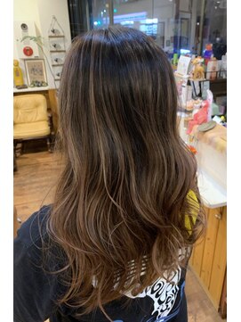 テトラ ヘアー(TETRA hair) バング有りバレイヤージュ