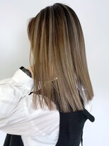 アイティー バイ アルバム 中野店(IT by ALBUM)&nbsp;バレイヤージュミディ_Aラインボブかきあげロング_ba328412