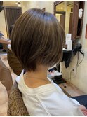 大人可愛いショート×グレージュ