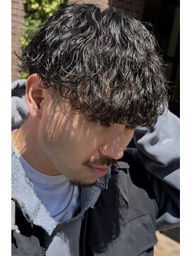 ウェイビーエフティフィフス 横浜西口(WAVEY ft.fifth) 波巻きスパイラルパーマツイストパーマツーブロックマッシュ