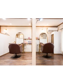 《相澤病院近く★美髪専門店！》半個室の店内で、経験豊富なスタイリストがお客様のご要望に寄り添います