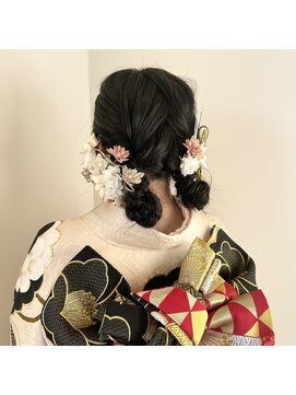 ホク(HOKU) 成人式スタイル　ツインおだんご