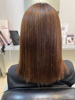 プルブ&nbsp;ストレートヘア