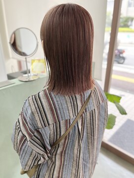 キートス 高知店(kiitos) ○ブリーチ1回ピンクベージュ/パツっと切りっぱなしロブ10代20代