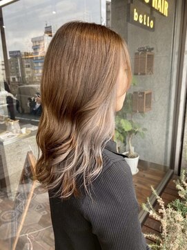 ディスコヘアー ベッロ(DISCO HAIR bello) ホワイトシルバー