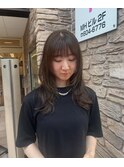 レイヤーカット×オリーブベージュ